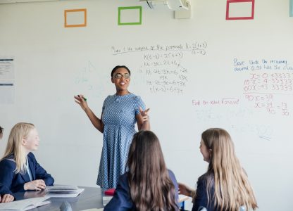 KS4 teacher teaching a GCSE Classroom effectively
